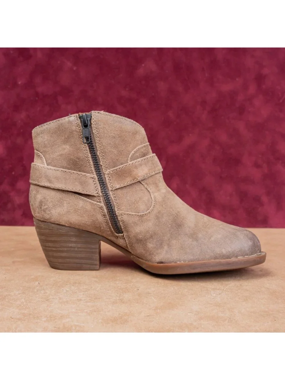 Born Women Distress Suede Zip Modern Western Harness Moto Ankle Boots sz 7.5